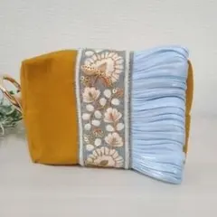 セール⭐　ハンドメイド　インド刺繍　×　リボン　ボックスポーチ　マスタード
