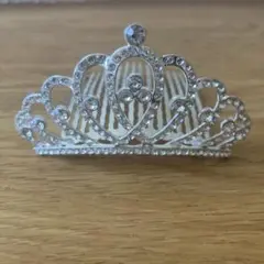 ティアラ風シルバークリスタルヘアアクセ