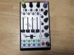 Faderfox DJ4 MIDIコントローラー 本体 - メルカリ