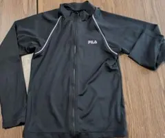FILA 黒 ジップアップ ラッシュガード 150