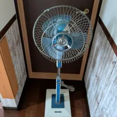 HITACHI レトロ扇風機 3枚羽根 H-614 通電OK ジャンク HITACHI ヒタチ 扇風機 H-625 三枚羽根 タイマー 首振