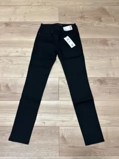 UNIQLO　ウルトラストレッチジーンズ　サイズ25（63.5㎝）