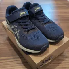 asics スニーカー22センチ マジックテープ
