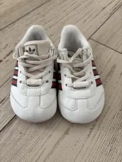 adidas ファーストシューズ