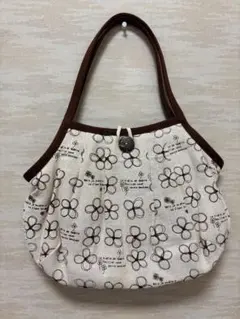 ハンドメイド　グラニーバッグ　四葉のクローバー　ベージュ系　ドット