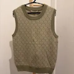 ノースリーブニット
