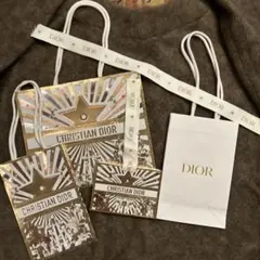 ディオール ショッパー 紙袋 ギフトバッグ 2025 ホリデー 限定　リボン