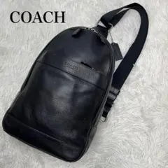COACH ボディバッグ シボ革 チャーム ロゴ型押し ブラック