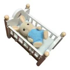 シルバニアファミリー　みるくうさぎ　赤ちゃん　ベビーベッド　セット