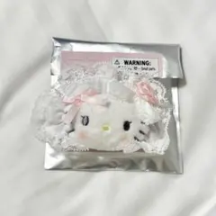 サンリオ　ホワイトフリルシリーズ シークレット　ヘアクリップ キティちゃん