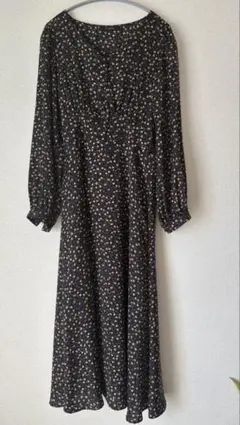 花柄ワンピース 長袖