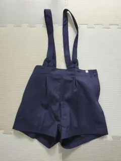 ネイビー　ショートパンツ