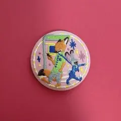 ディズニー 刺繍缶バッジ