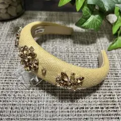 miu miu クリスタル付 カチューシャ ストーン 美品のサムネイル