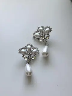 Item thumbnail for item 3b5789e3-f986-4446-a66b-5dec12f2acb1