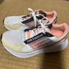 new balance FuelCell スニーカー ホワイト/23.5