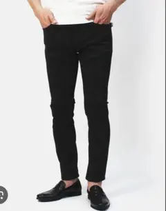 [最終値下げ] Yanuk タイトスリム 