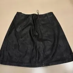 GU 黒 タイトスカート