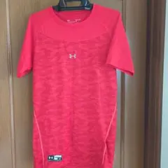 Under Armour HEATGEAR フィットTシャツ M レッド