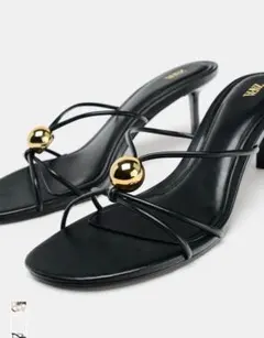 ZARA ブラックサンダル
