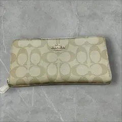 COACH ベージュ モノグラム 長財布