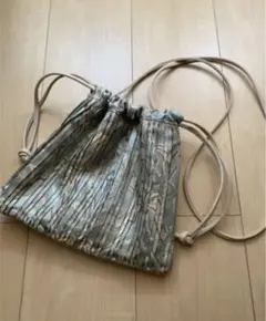 ローリーズファーム　ペイズリー柄　巾着ショルダーバッグ