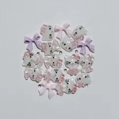 キティちゃん ネイルパーツ 12個＋おまけ　①