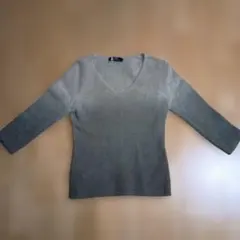 VIVAYOU　カーキー Vネックアンゴラ混 7分袖 セーター