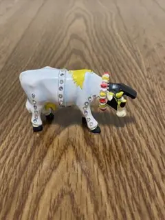 カウパレード 花柄陶器牛オブジェ 約15cm カウパレード 花柄陶器牛オブジェ 約15cm カウパレード 花柄陶器