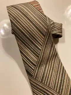 Item thumbnail for item 1ecda3d5-04ff-49fe-b33a-89e2c7c04f5b