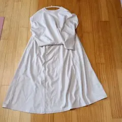 GU ベージュ　セットアップ　スウェット