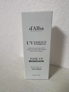 d'Alba UV ESSENCE WATERTFULサンクリーム