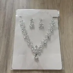 ブライダルアクセサリー　5点セット　ネックレス　ピアス