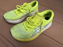 ASICS マジックスピードランニングシューズ 蛍光イエロー