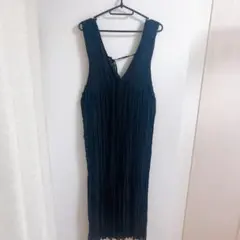 カスタネキャミソールワンピース　ブラック　フリーサイズ　ゆったり