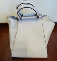 SALE‼️ユナイテッドアローズ2way. ホワイト トライアングル型