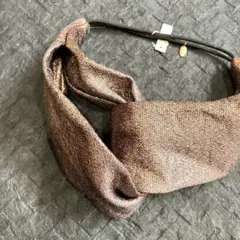 新品未使用品　ROPE ロペ　カチューシャ　ヘアバンド　ラメ　シャインゴールドのサムネイル