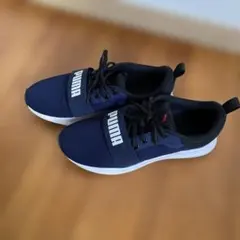 PUMA ネイビー スニーカー ストラップ付き