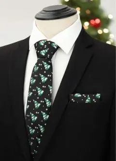 ⭐️クリスマスネクタイ・チーフセット メンズ クリスマスツリー柄