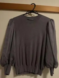 グレー バルーンスリーブ ニットトップス