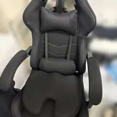 ブラック ゲーミングチェア 人間工学デザイン