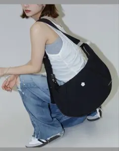 ワンポイント刺繍 ナイロン ショルダーバッグ　MARY QUANT×PUBLUX