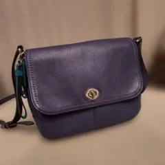 COACH ブルー レザー ショルダーバッグのサムネイル