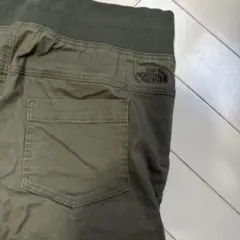 The North Face オリーブグリーンカーゴパンツ