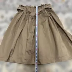 COMME CA FILLEベージュ スカートのサムネイル