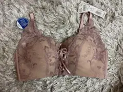 タグ付きaimerfeel エメフィール　超盛りブラ単品D75