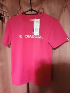 新品タグ付きDIADORAディアドラ ピンク Mサイズ Tシャツのサムネイル