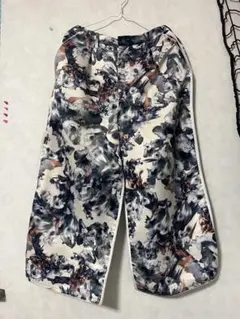 BALMUNG バルムング ダストフローラル グラフィック パンツ - メルカリ