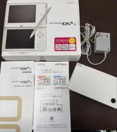Nintendo ニンテンドー DS i LL ナチュラル ホワイト 箱付き