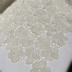 新品未使用　テーブルセンター　レース　花柄　インテリア